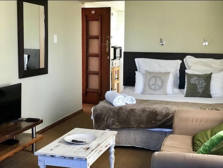 To Let 1 Bedroom Property for Rent in Cape Town City Centre Western Cape